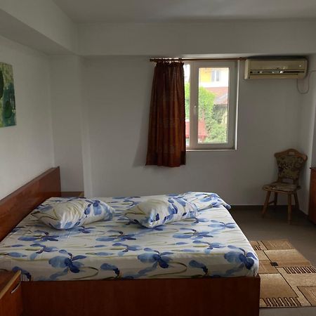Quiet Garden Ground Floor Apartamento Bucareste Exterior foto